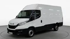 Blanco Usado 2022 Iveco Daily Berlina | 21.273 € (Buen precio)