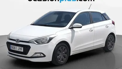 Usado Hyundai i20 75 CV (55 kW) 2017 Blanco Utilitario