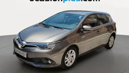 Usado Toyota Auris Hybrid Active 136 CV (100 kW) 2017 Gris Utilitario