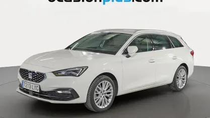 Usado Seat Leon XCELLENCE 150 CV (110 kW) 2022 Blanco Monovolumen