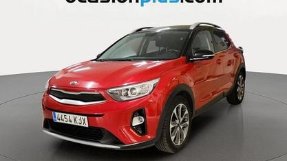 Käytetty Kia Stonic 120 HP (88 kW) 2018 Punainen Katumaasturi