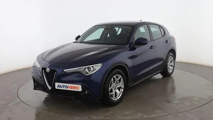 Usado Alfa Romeo Stelvio Super 150 CV (110 kW) 2018 Azul SUV