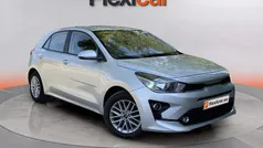 Gris Usado 2022 Kia Rio Berlina | 11.590 € (Buen precio)