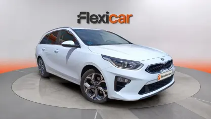 Usado Kia Ceed 136 CV (100 kW) 2020 Blanco Utilitario