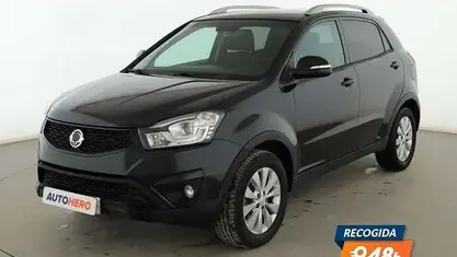 Usado SsangYong Korando Limited 178 CV (130 kW) 2015 Negro SUV