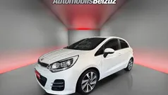 Blanco Usado 2016 Kia Rio Utilitario | 8990 € (Precio justo)
