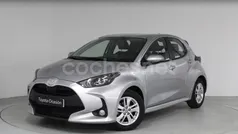 Gris / plata Usado 2024 Toyota Yaris Edition Berlina | 18.990 € (Precio justo)