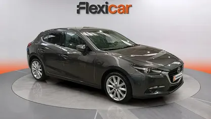 Usado Mazda 3 Style 120 CV (88 kW) 2017 Gris Utilitario