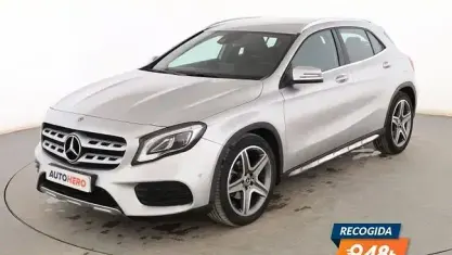 Usado Mercedes GLA180 AMG line 122 CV (89 kW) 2019 Gris SUV