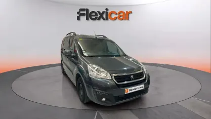 Usado Peugeot Partner Tepee Outdoor 100 CV (73 kW) 2018 Gris Monovolumen