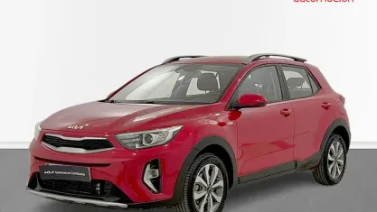 Usado Kia Stonic 100 CV (73 kW) 2024 SUV