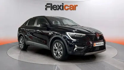 Käytetty Renault Arkana Evolution 140 HP (102 kW) 2024 Musta Katumaasturi