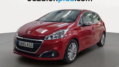 Usado Peugeot 208 Allure 100 CV (73 kW) 2017 Rojo Utilitario