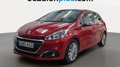 Usado Peugeot 208 Allure 100 CV (73 kW) 2017 Utilitario
