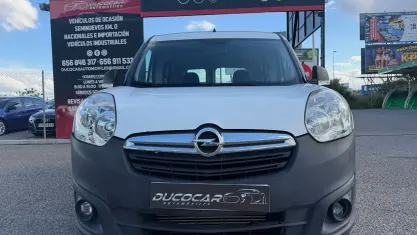 Usado Opel Combo Selective 90 CV (66 kW) 2015 Blanco Monovolumen