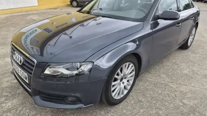 Usado Audi A4 143 CV (105 kW) 2009 Gris Berlina