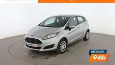 Plateado Usado 2015 Ford Fiesta Trend Utilitario | 7299 € (Precio justo)
