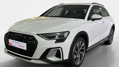 Blanco Usado 2024 Audi A3 Ambiente Berlina | 37.500 € (Super precio)