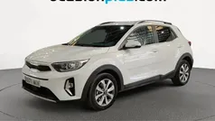 Blanco Usado 2023 Kia Stonic SUV | 19.955 € (Precio justo)