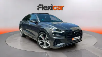 Usado Audi Q8 S-line plus 286 CV (210 kW) 2022 Gris SUV