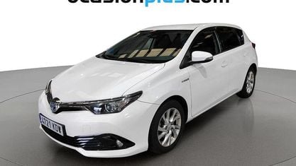 Usado Toyota Auris Hybrid Active 136 CV (100 kW) 2017 Blanco Utilitario