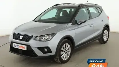 Usado Seat Arona Style 116 CV (85 kW) 2020 Gris SUV