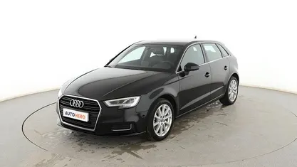 Usado Audi A3 Sportback Design 116 CV (85 kW) 2019 Negro Utilitario