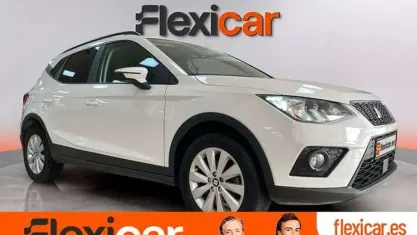 Usado Seat Arona Ecomotive 95 CV (69 kW) 2021 Blanco SUV