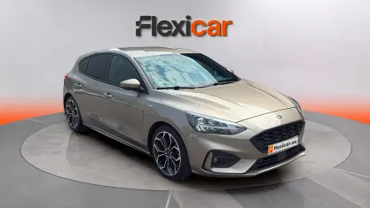 Usado Ford Focus ST-Line 125 CV (91 kW) 2019 Gris Berlina