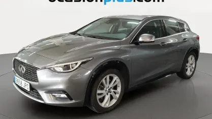 Usado Infiniti Q30 Premium 170 CV (125 kW) 2016 Gris Utilitario