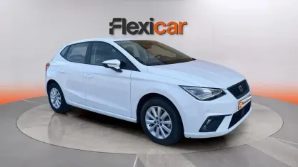 Usado Seat Ibiza Style 110 CV (80 kW) 2022 Blanco Utilitario