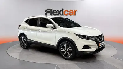 Usado Nissan Qashqai Acenta 116 CV (85 kW) 2021 Blanco SUV