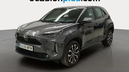Gris Usado 2024 Toyota Yaris Cross Active SUV | 21.682 € (Precio justo)