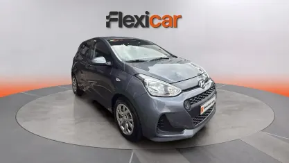 Usado Hyundai i10 66 CV (48 kW) 2017 Gris Utilitario