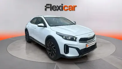 Usado Kia XCeed 120 CV (88 kW) 2023 Blanco SUV