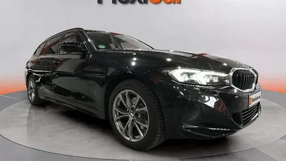 Negro Usado 2023 BMW 320e Familiar | 26.990 € (Super precio)