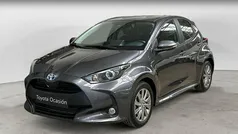 Usado 2024 Toyota Yaris Hybrid Active Berlina | 22.750 € (Precio justo)