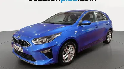 Usado Kia Ceed 100 CV (73 kW) 2019 Azul Utilitario