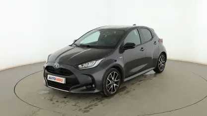 Occasion Toyota Yaris Hybrid Style 116 PK (85 kW) 2020 Grijs Sedan