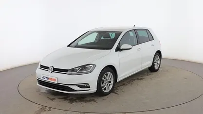 Usado VW Golf VII Advance 125 CV (91 kW) 2018 Blanco Utilitario