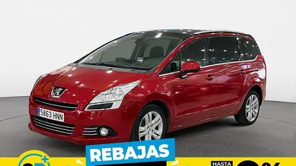 Rojo Usado 2013 Peugeot 5008 Allure Monovolumen | 9350 € (Precio justo)