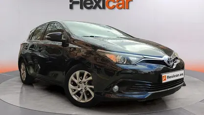 Usado Toyota Auris Hybrid Active 136 CV (100 kW) 2017 Utilitario