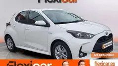 Usado 2021 Toyota Yaris Hybrid Business Edition Utilitario | 14.390 € (Precio justo)
