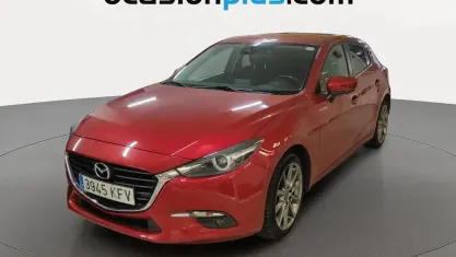 Usado Mazda 3 Edition 120 CV (88 kW) 2017 Rojo Utilitario