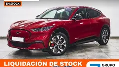 Rojo Usado 2022 Ford Mustang Mach-E Standard Range SUV | 35.400 € (Precio justo)
