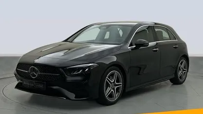 Usado Mercedes A180 AMG line 116 CV (85 kW) 2025
