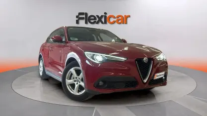 Usado Alfa Romeo Stelvio Executive 180 CV (132 kW) 2018 Rojo SUV