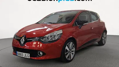 Rojo Usado 2016 Renault Clio IV Utilitario | 8602 € (Precio justo)