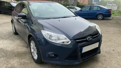 Usado Ford Focus Trend 115 CV (84 kW) 2012 Gris