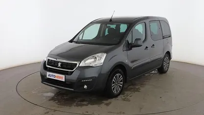 Gris Usado 2018 Peugeot TePee Active Monovolumen | 14.699 € (Precio justo)